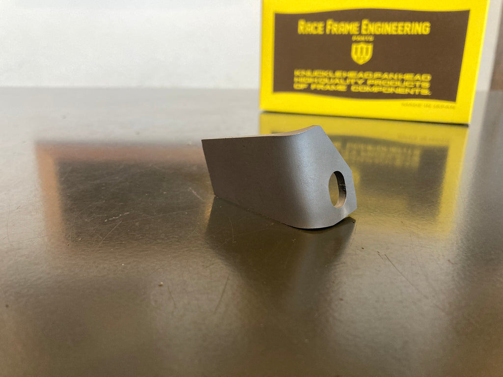 リアプライマリーカバーマウント　VC14　レプリカ　未塗装　RFE