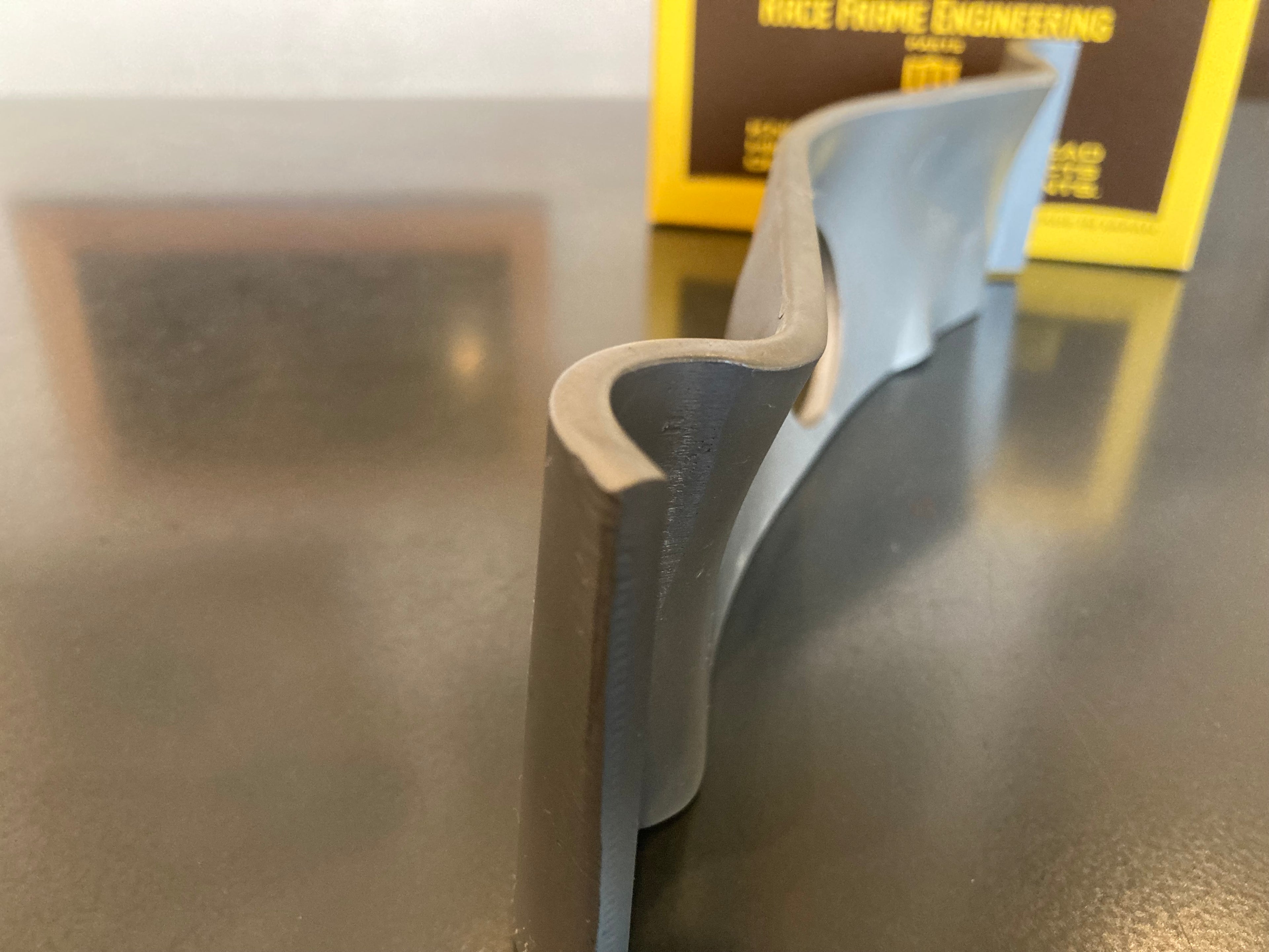 アッパーシートポストブレース　VC48　レプリカ　未塗装　RFE