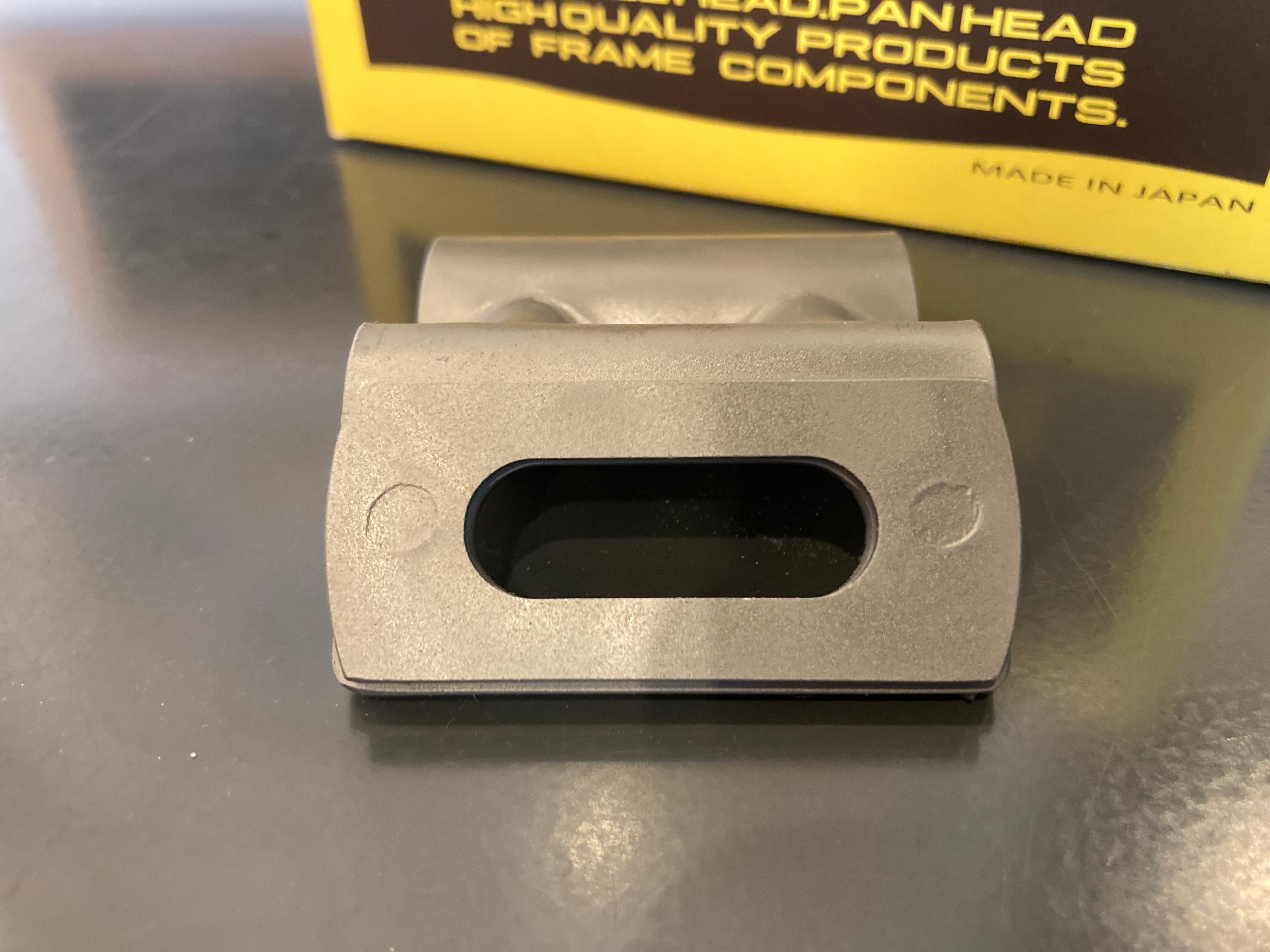 トランスミッションアウトリガーサポート　VC60　レプリカ　未塗装　RFE