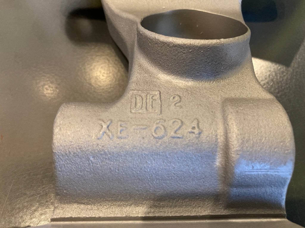 リアモーターマウント　VC66B　レプリカ　未塗装　RFE