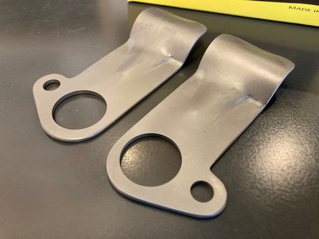 ブレーキクロスオーバーチューブサポートセット　VC65　レプリカ　未塗装　RFE