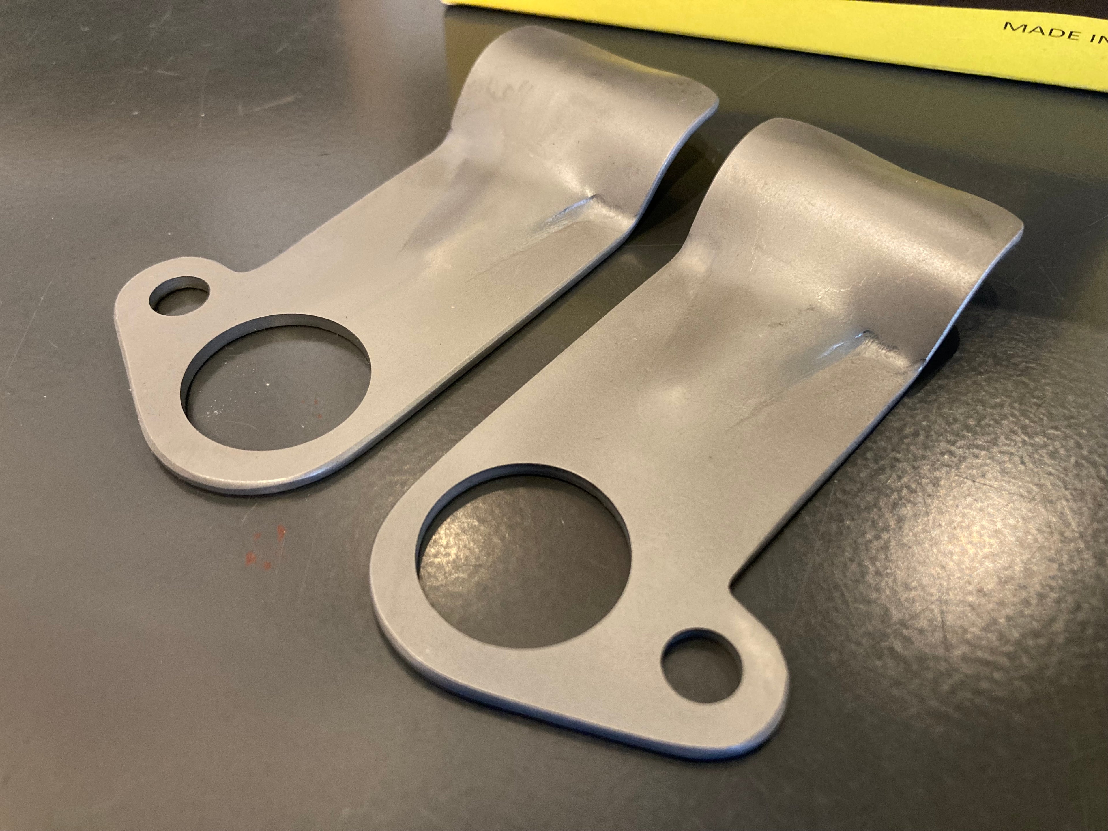 ブレーキクロスオーバーチューブサポートセット　VC65　レプリカ　未塗装　RFE