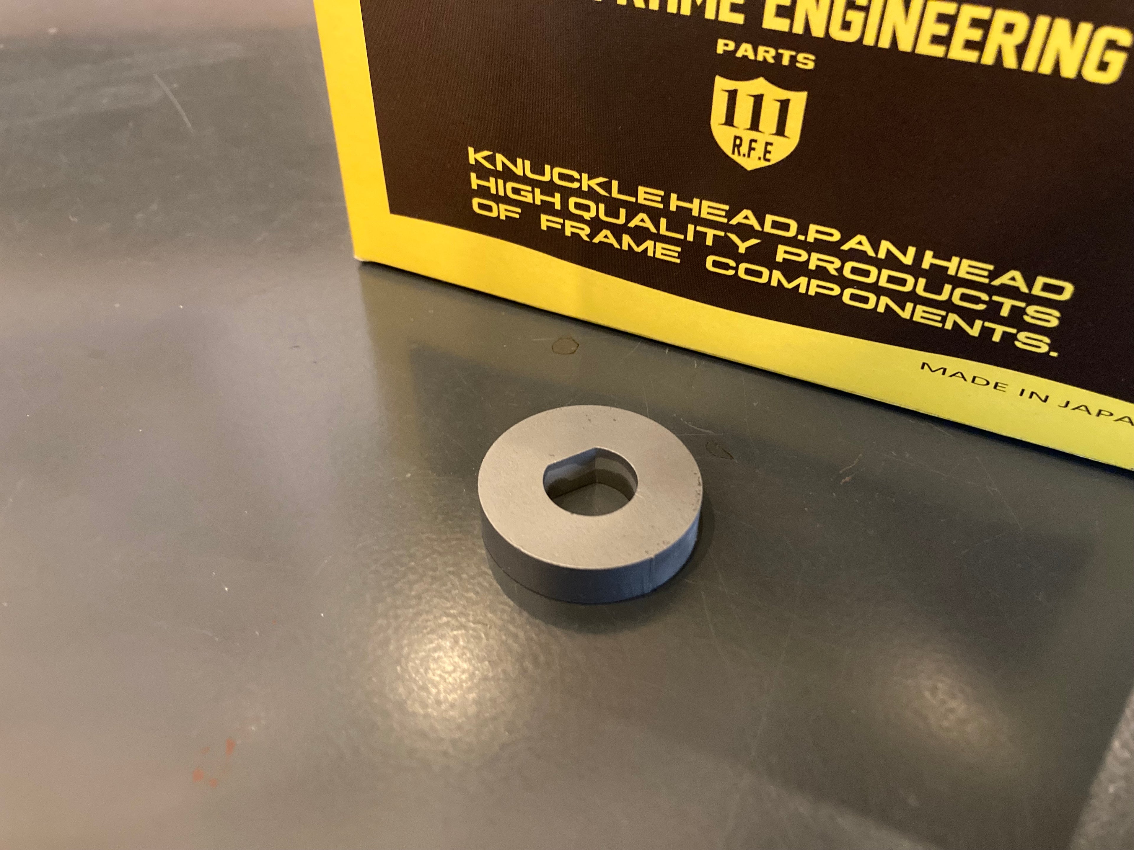 シートポストプラグ　VC79　レプリカ　未塗装　RFE