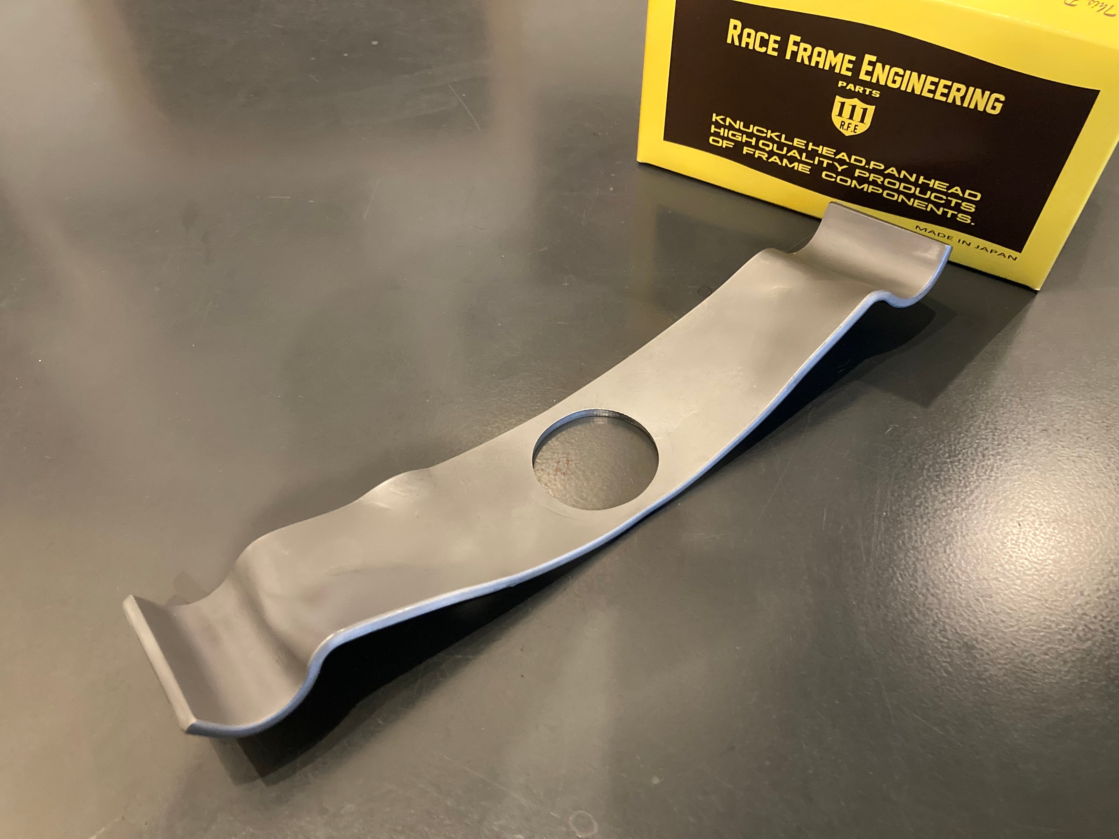 アッパーシートポストブレース　VC97　レプリカ　未塗装　RFE