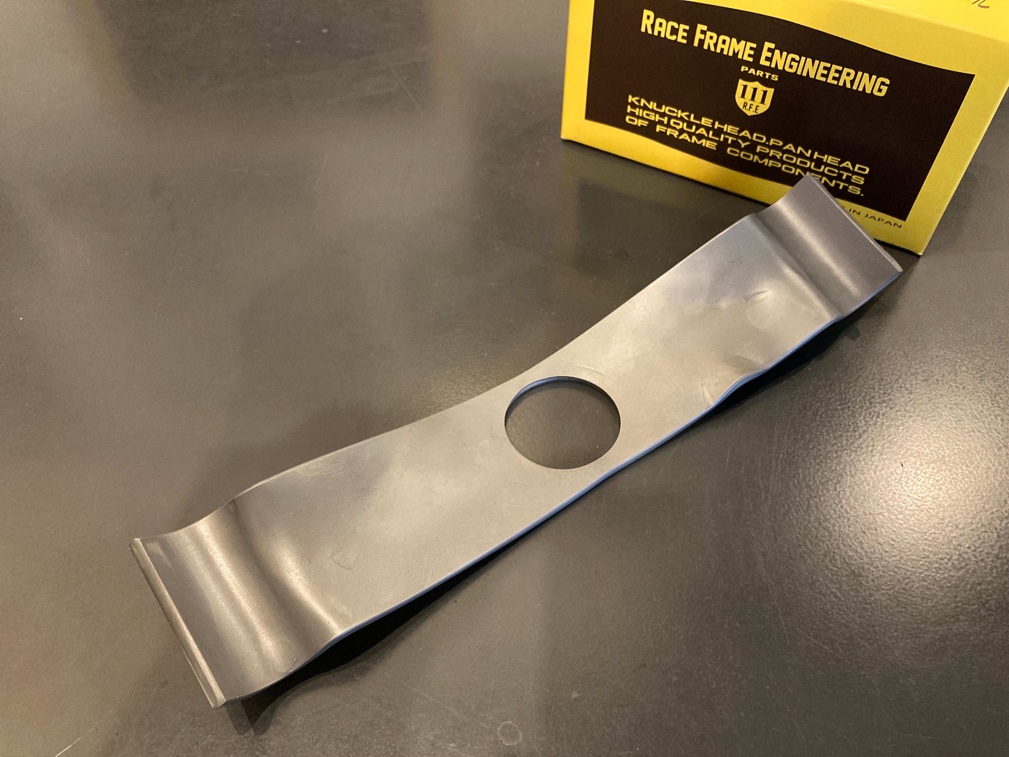 アッパーシートポストブレース　VC97　レプリカ　未塗装　RFE