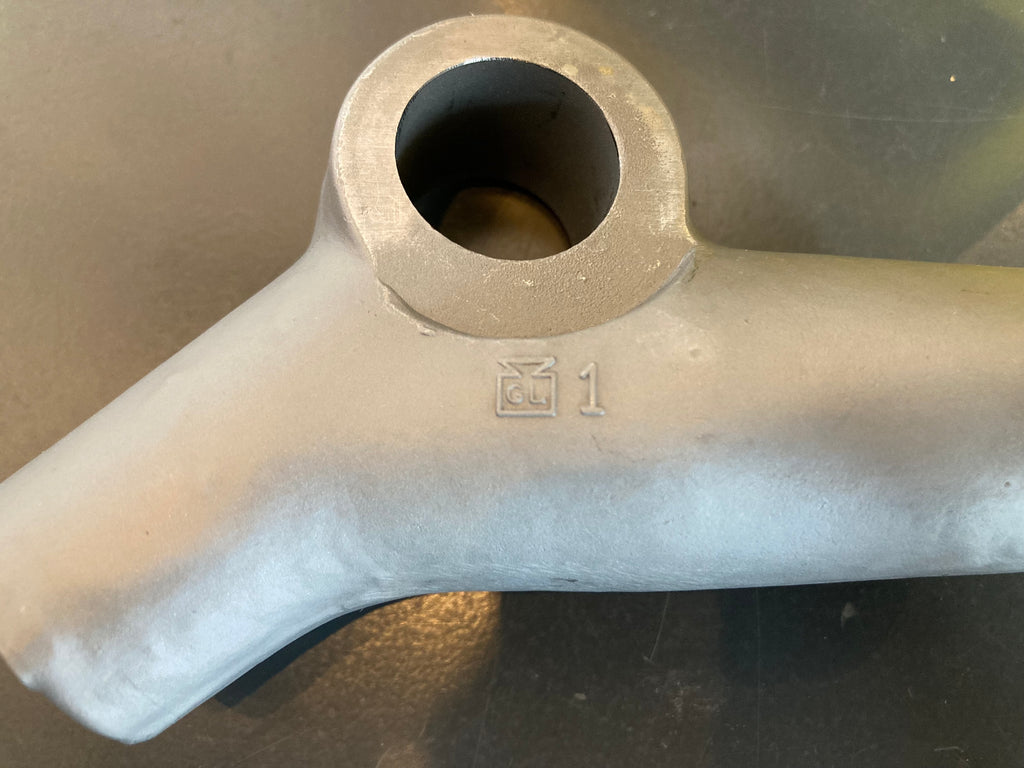 サイドカーループ右　VC105R　レプリカ　未塗装　RFE