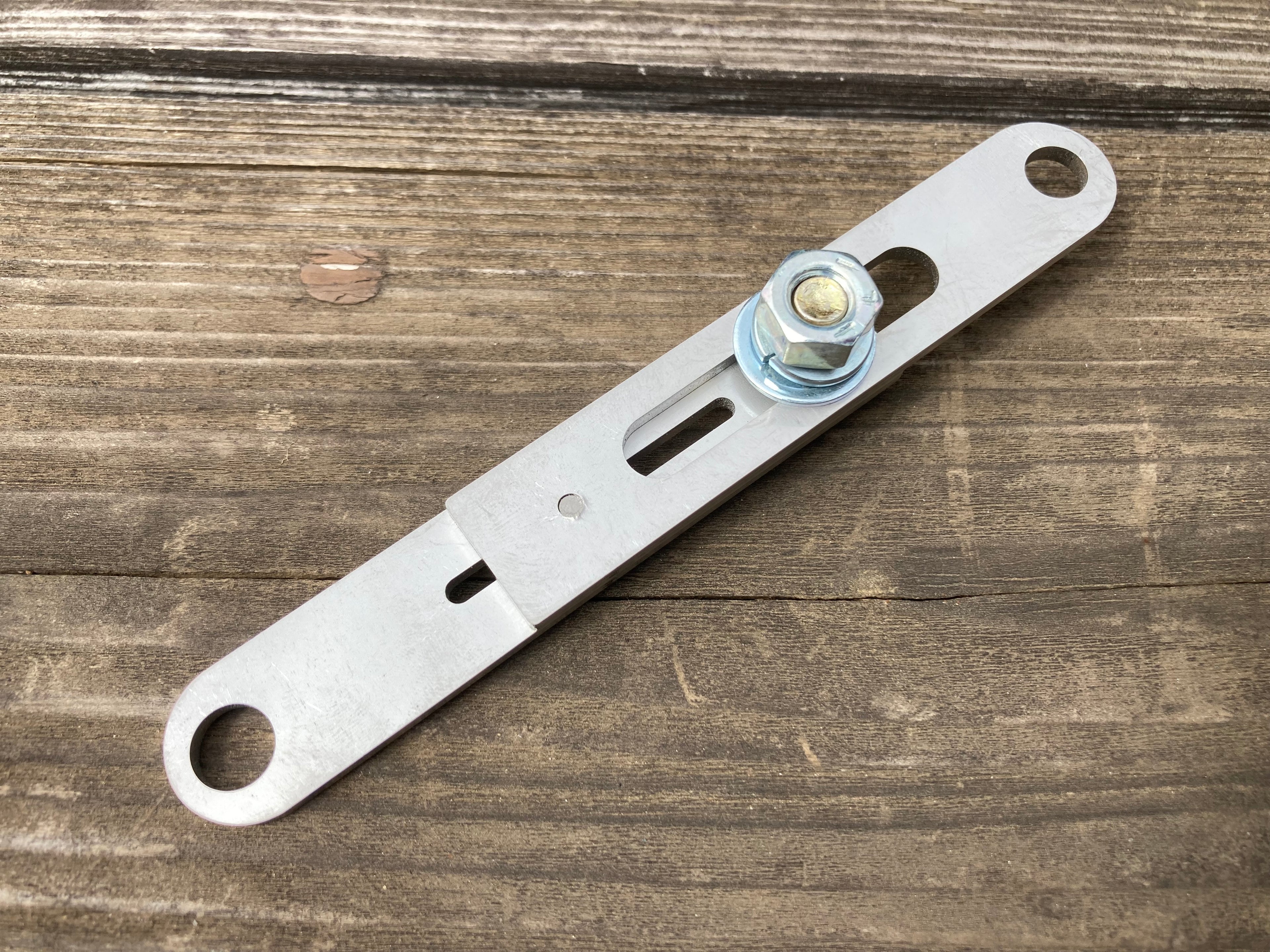 キャブサポート　パンヘッド・ショベルヘッド　S＆Sキャブレター用　HR003