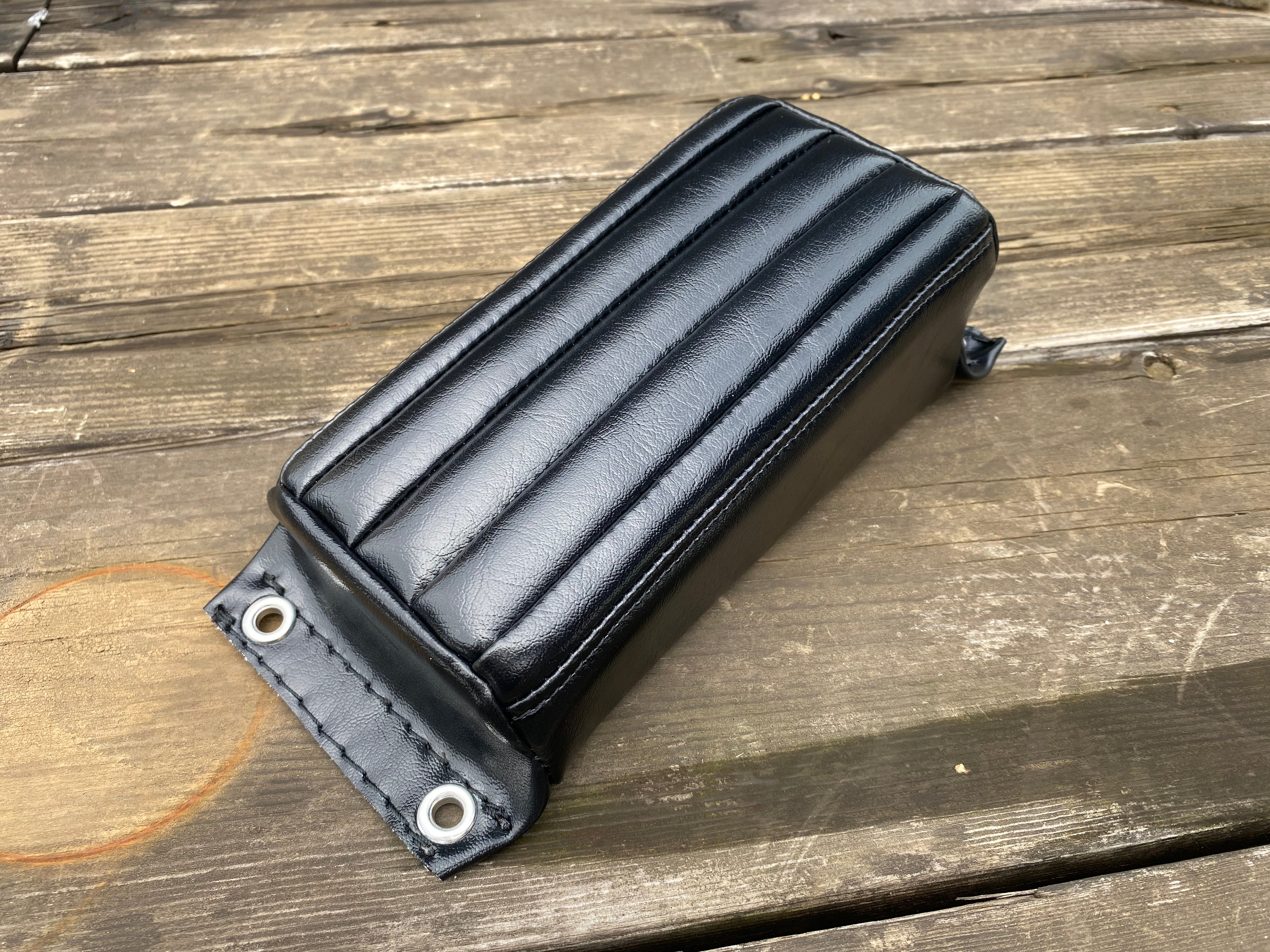 RAZZLE DAZZLE　ベイツピリオンパッドレプリカ　艶あり黒　SE003